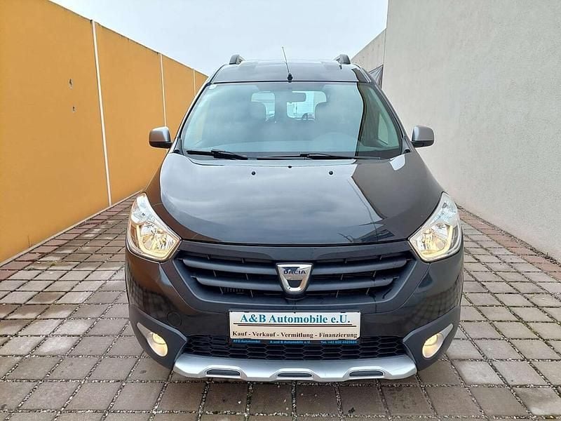 Gebraucht Dacia Dokker Stepway 90 PS (66 kW) 2017 Schwarz Van / Kleinbus