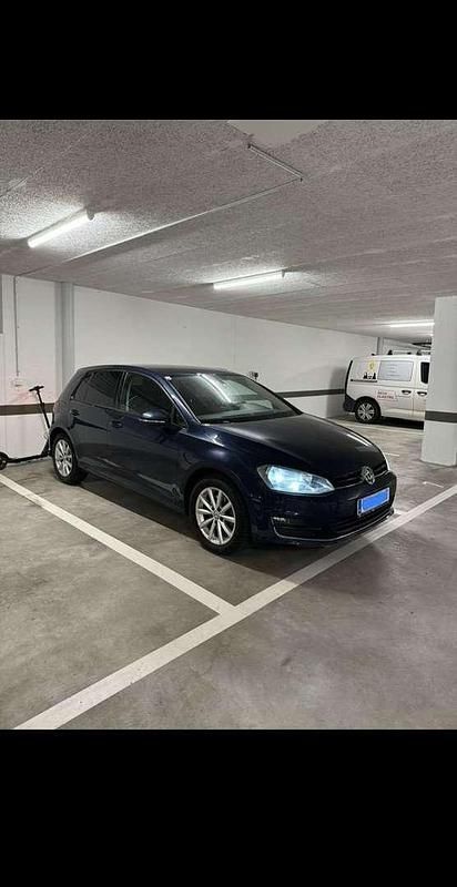 Gebraucht VW Golf VII Highline 105 PS (77 kW) 2012 Limousine