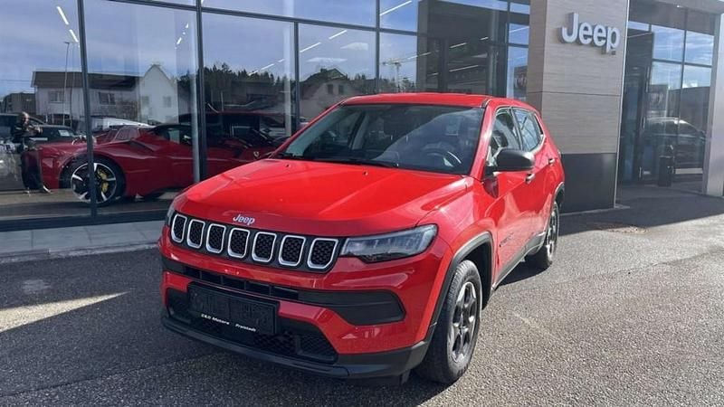 Gebraucht Jeep Compass Sport 90 PS (66 kW) 2022 Rot SUV