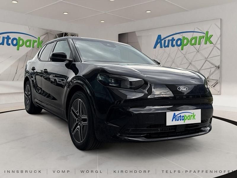 Schwarz Neu 2025 Ford Capri Premium SUV | € 42.890 (Fairer Preis) - Bild 1/4