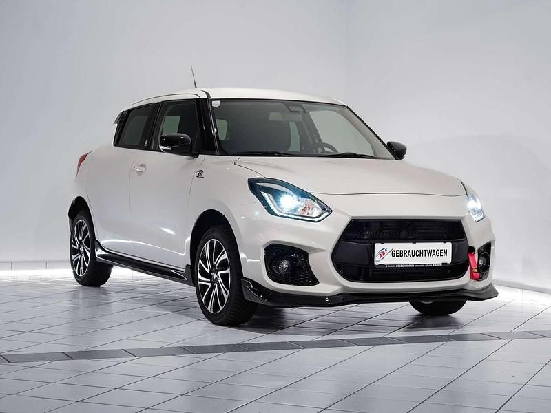Gebraucht Suzuki Swift 83 PS (61 kW) 2023 Weiß Kleinwagen
