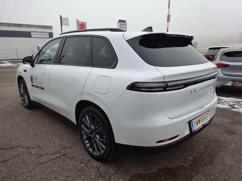 Neu Leapmotor C10 439 kW (598 PS) 2026 Weiß SUV