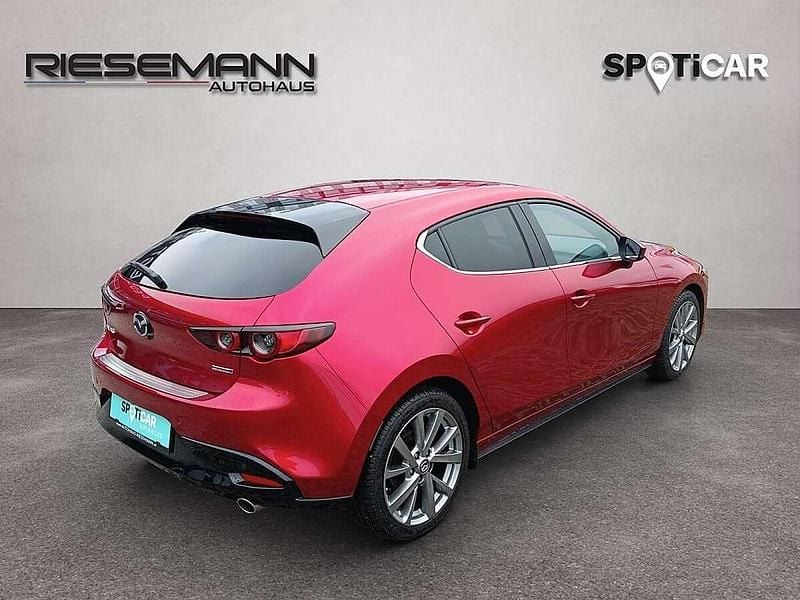 Gebraucht Mazda 3 Comfort 122 PS (89 kW) 2021 Rot Limousine