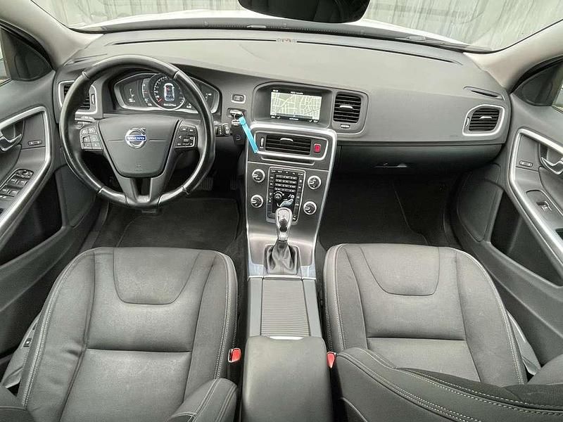 Gebraucht Volvo V60 136 PS (100 kW) 2014 Weiß Kombi