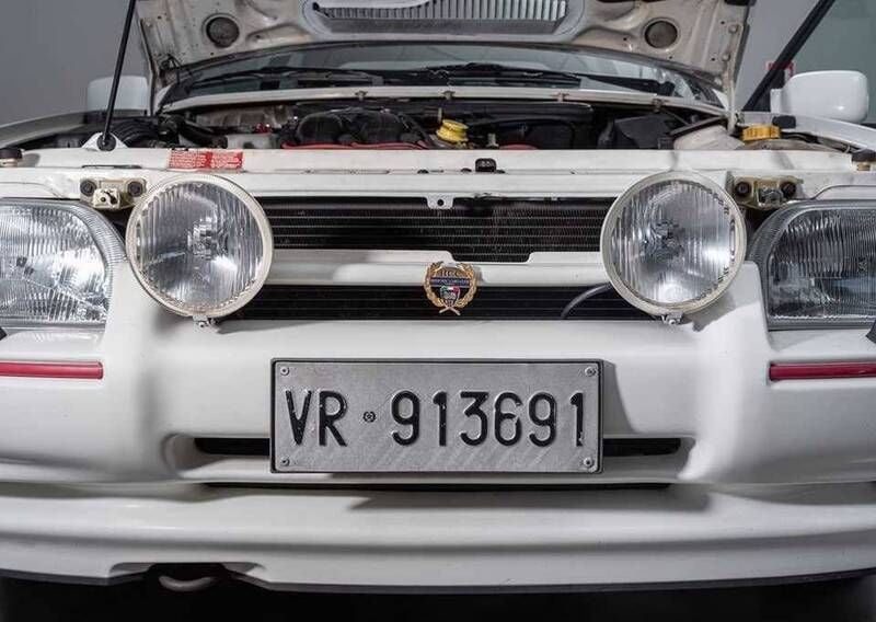 Gebraucht Ford Escort 102 PS (75 kW) 1990 Weiß Limousine