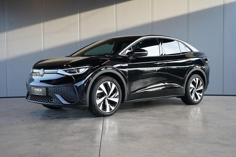 Schwarz metallic Gebraucht 2023 VW ID.5 Pro Performance SUV | € 29.990 (Fairer Preis) - Bild 1/4