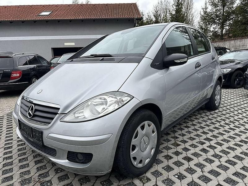 Silber Gebraucht 2005 Mercedes A170 Classic Limousine | € 3.900 (Etwas zu teuer) - Bild 1/4