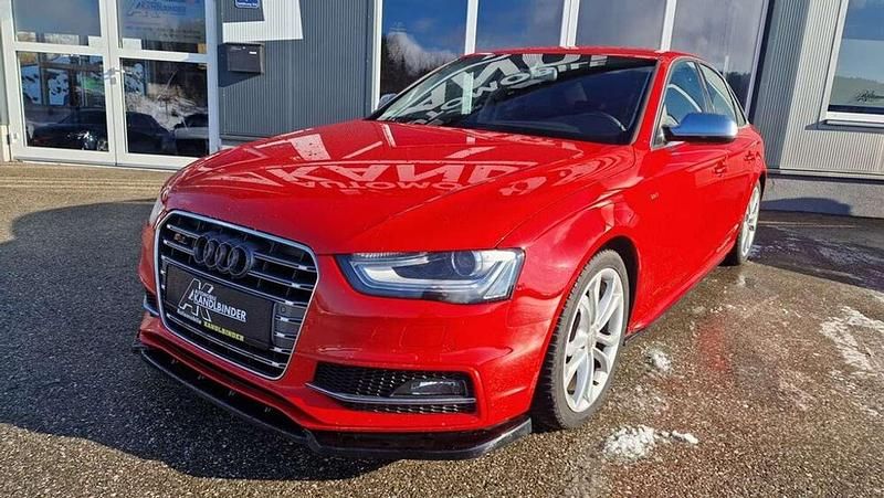 Gebraucht Audi S4 333 PS (244 kW) 2012 Rot Limousine