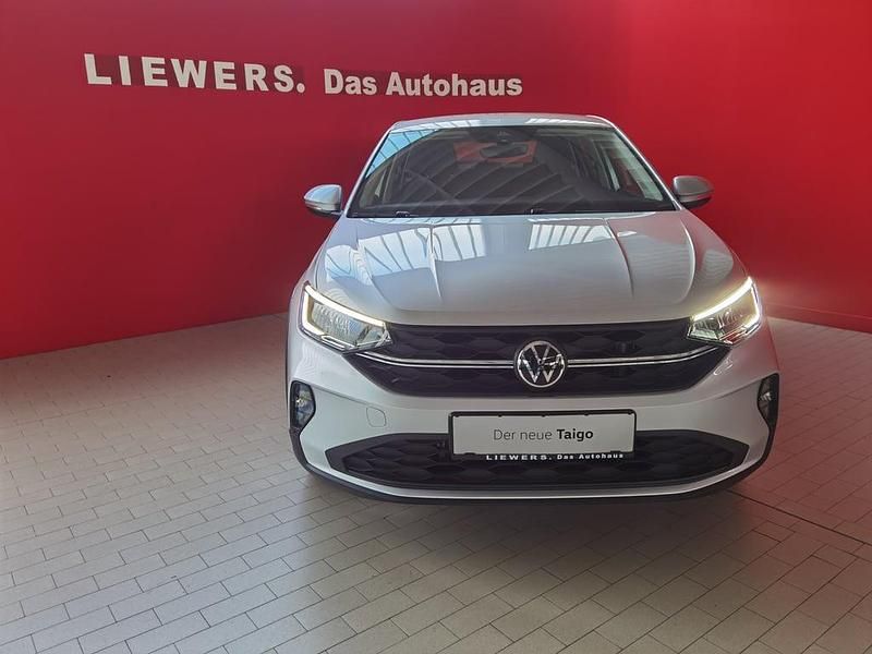 Neu VW Taigo 95 PS (69 kW) 2026 Silber  metallic SUV