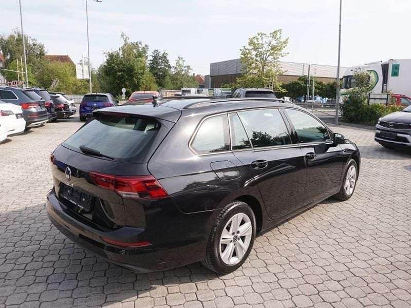 Gebraucht VW Golf VIII Life 150 PS (110 kW) 2021 Schwarz Kombi