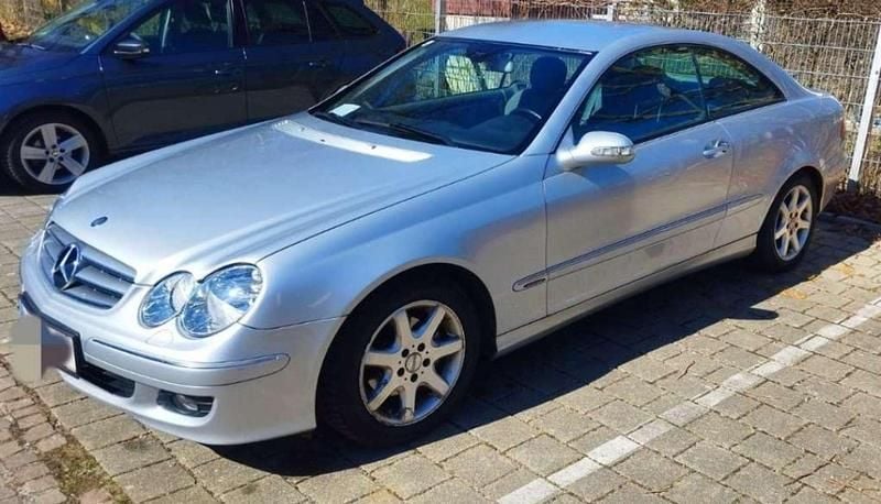 Gebraucht Mercedes CLK220 Avantgarde 150 PS (110 kW) 2006 Grau Coupé