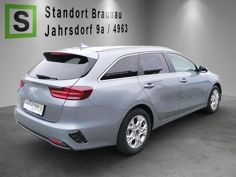 Gebraucht Kia Ceed Sportswagon Silver 160 PS (117 kW) 2023 Grau Kombi