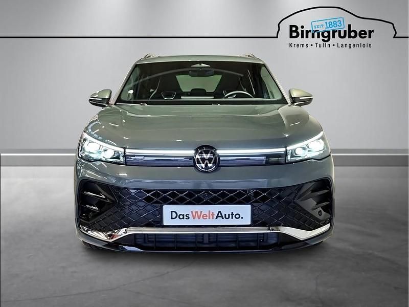 Gebraucht VW Tiguan Sport 150 PS (110 kW) 2025 Mittelgrün metallic SUV