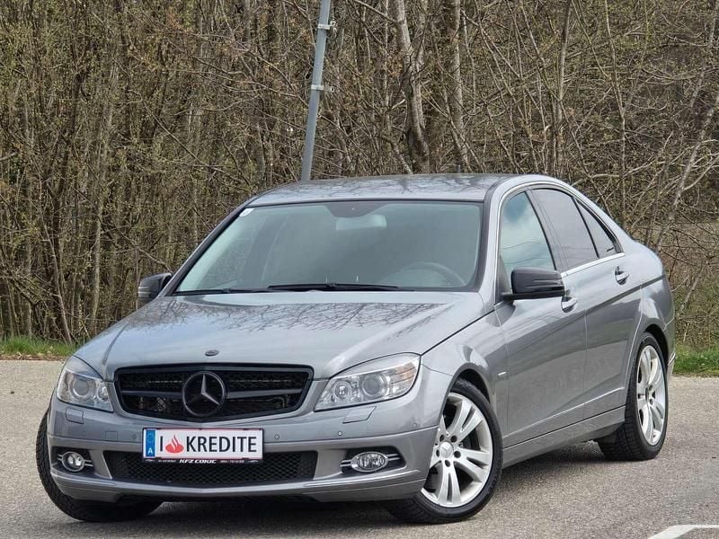 Grau Gebraucht 2010 Mercedes C320 Avantgarde Limousine | € 9.700 (Fairer Preis) - Bild 1/4