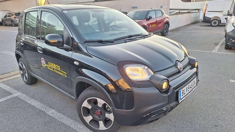 Gebraucht Fiat Panda Cross Cross 69 PS (50 kW) 2023 Schwarz Kleinwagen