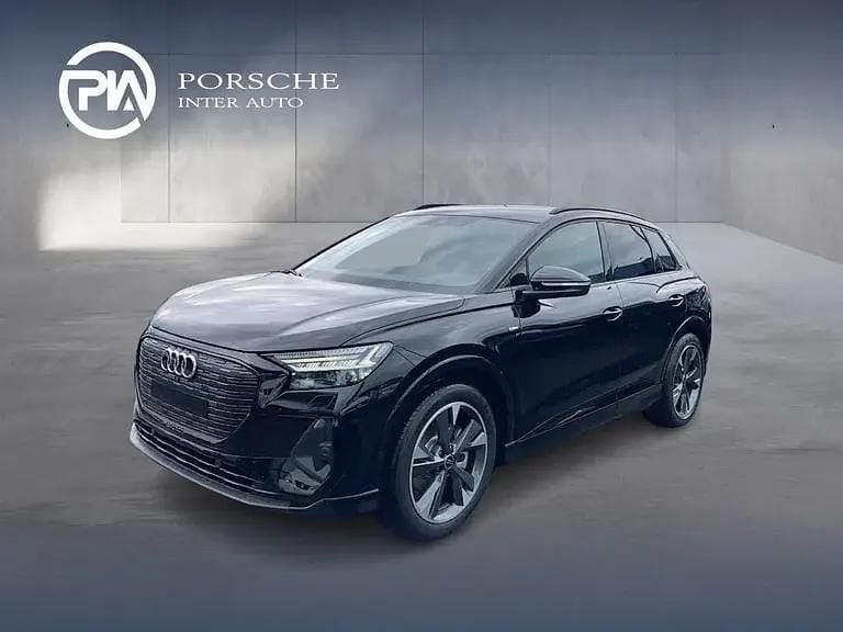 Schwarz metallicperleffektno Neu 2025 Audi Q4 e-tron Ambiente SUV | € 59.950 (Teuer) - Bild 1/4