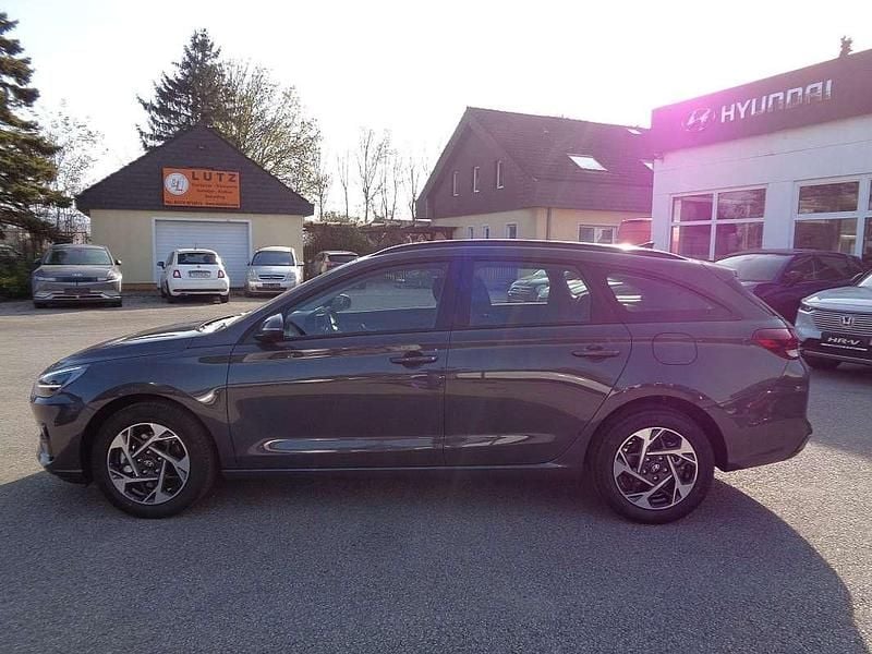 Gebraucht Hyundai i30 GO! 101 PS (74 kW) 2024 Grau Kombi