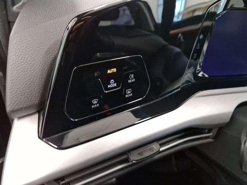 Gebraucht VW Golf VIII Life 116 PS (85 kW) 2020 Grau Limousine