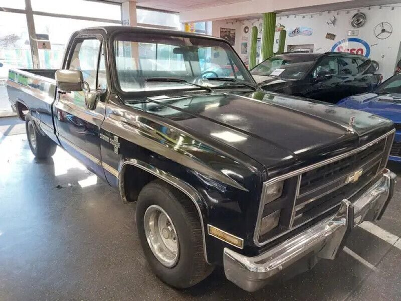 Gebraucht Chevrolet C10 250 PS (183 kW) 1986 Schwarz Abholung