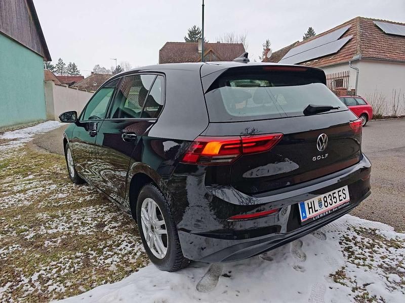 Gebraucht VW Golf VIII Life 116 PS (85 kW) 2022 Limousine