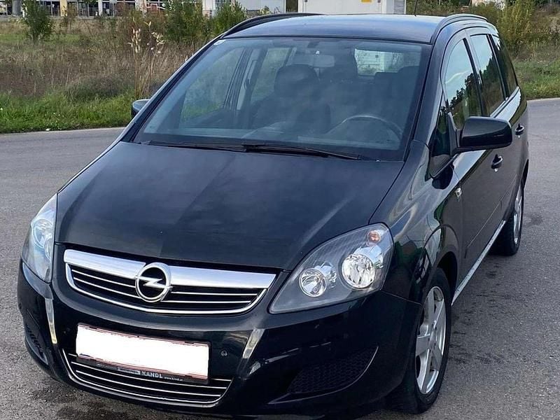 Gebraucht Opel Zafira 116 PS (85 kW) 2013 Schwarz Van / Kleinbus