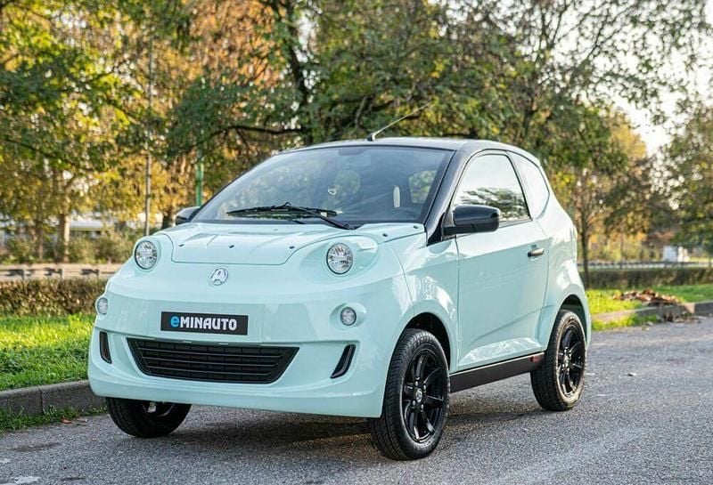 Neu Aixam eMinauto Chic 2025 Kleinwagen