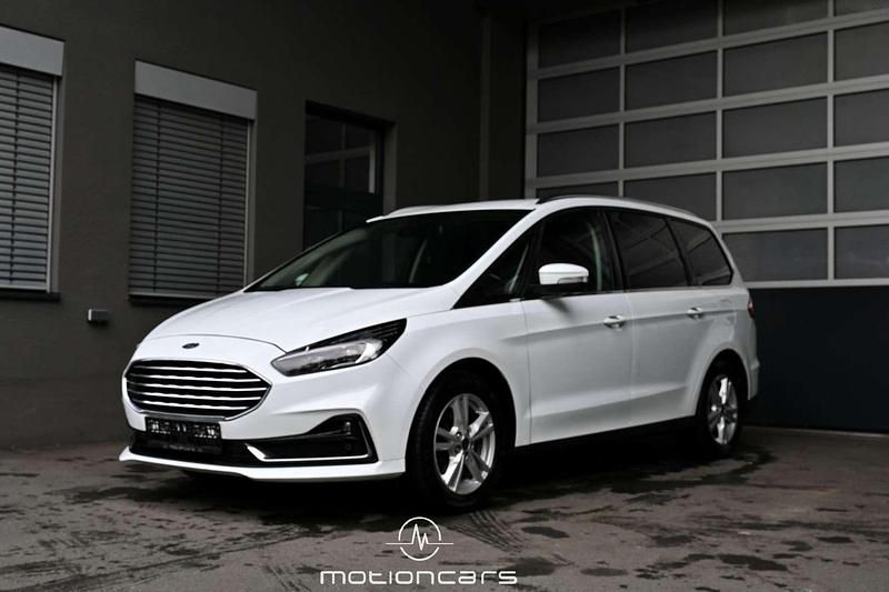 Weiß Gebraucht 2021 Ford Galaxy Vignale Van / Kleinbus | € 19.980 (Superpreis) - Bild 1/4