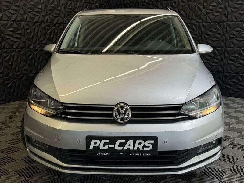 Gebraucht VW Touran Comfortline 110 PS (80 kW) 2016 Silber Van / Kleinbus