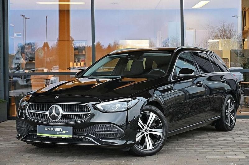 Schwarz Gebraucht 2022 Mercedes C220 Kombi | € 32.990 (Guter Preis) - Bild 1/4