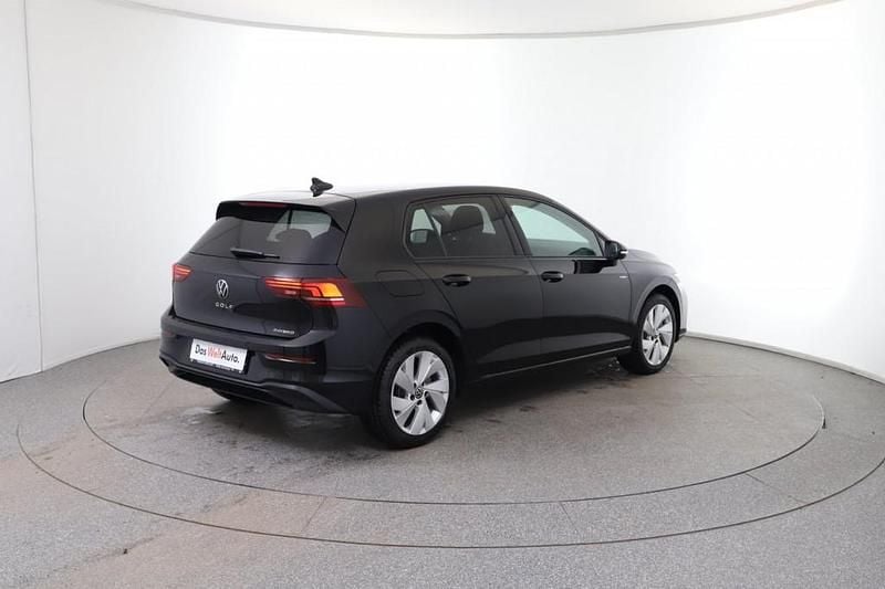 Neu VW Golf VIII 150 PS (110 kW) 2026 Limousine