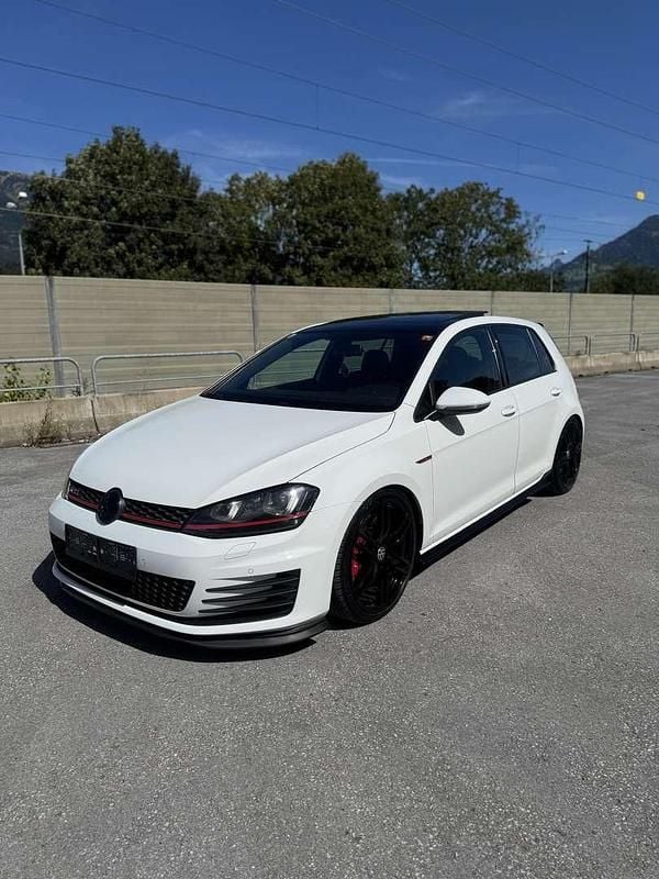 Gebraucht VW Golf VII GTI 230 PS (169 kW) 2015 Limousine