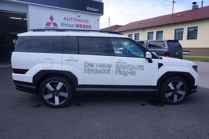 Gebraucht Hyundai Santa Fe 159 PS (116 kW) 2024 Creamy white SUV