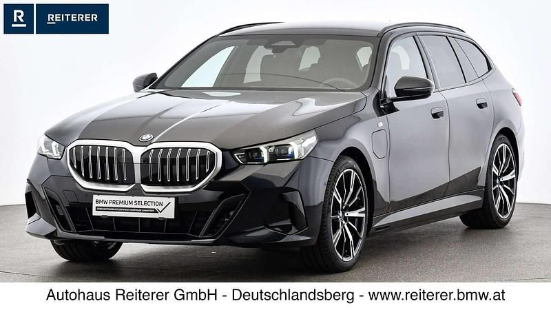 Gebraucht BMW 530e M Sport 299 PS (219 kW) 2024 Schwarz Kombi