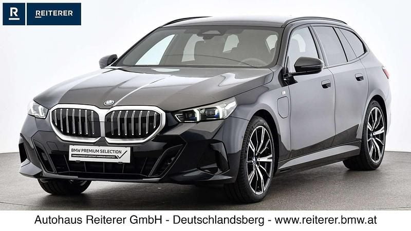 Schwarz Gebraucht 2024 BMW 530e M Sport Kombi | € 59.990 - Bild 1/4