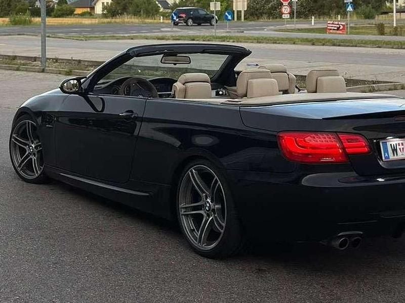 Gebraucht BMW 325 Cabriolet 197 PS (144 kW) 2009 Schwarz Cabrio