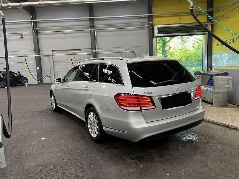 Gebraucht Mercedes E200 Elegance 136 PS (100 kW) 2014 Kombi