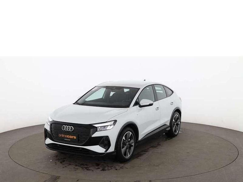 Gebraucht Audi Q4 e-tron S-Line 150 kW (204 PS) 2022 Weiß SUV