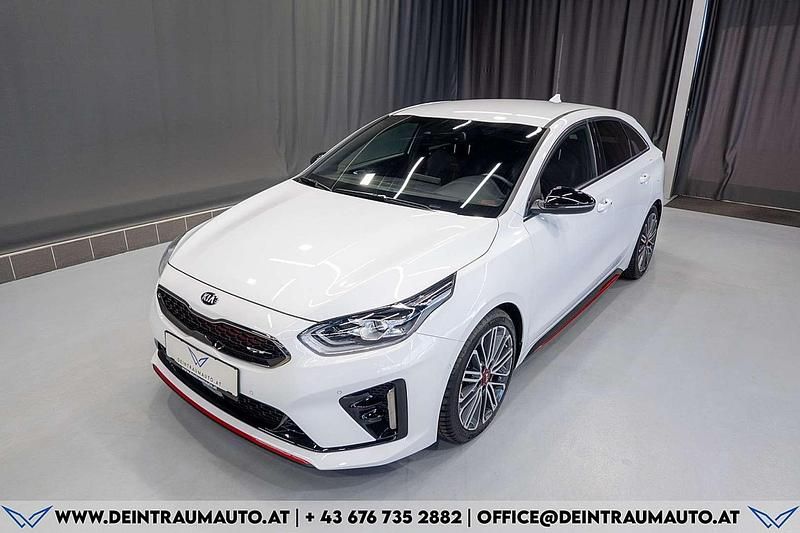 Gebraucht Kia ProCeed GT 204 PS (150 kW) 2021 Weiß Kleinwagen