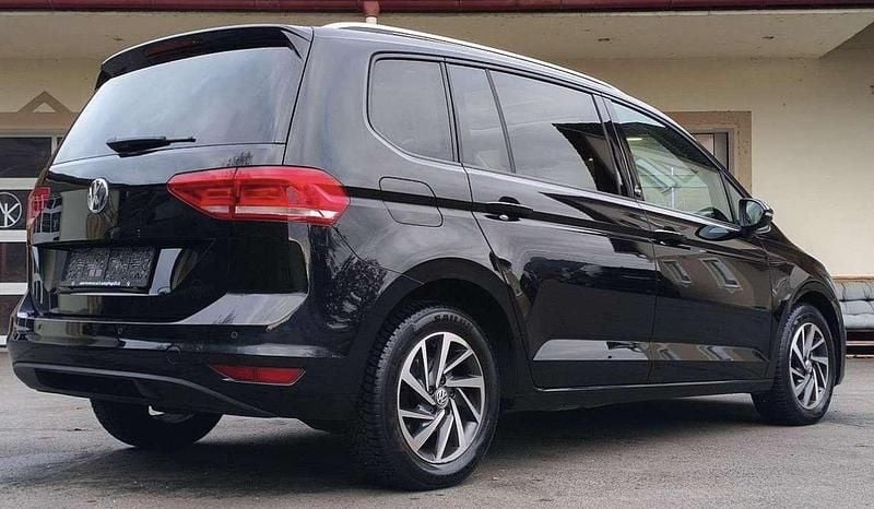 Gebraucht VW Touran Comfortline 116 PS (85 kW) 2018 Grau Van / Kleinbus