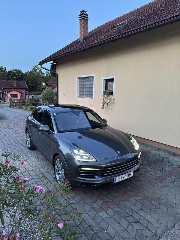 Gebraucht Porsche Cayenne 340 PS (250 kW) 2019 Silber SUV