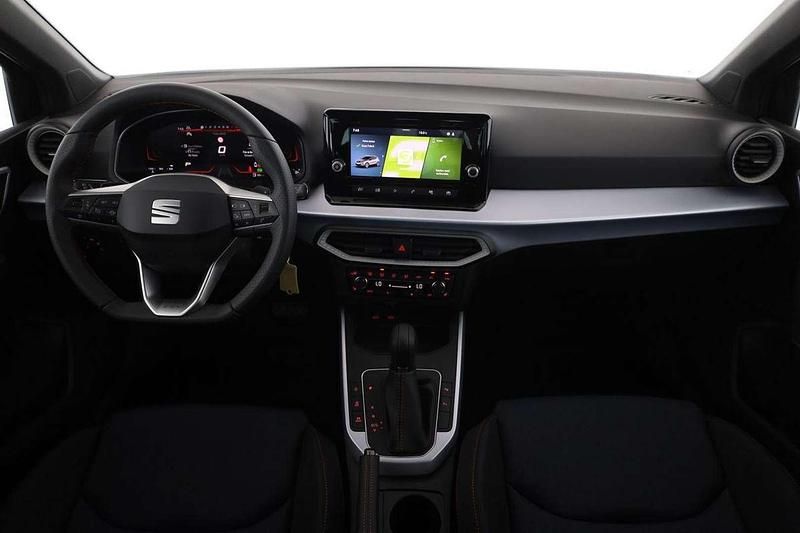 Neu Seat Arona FR 150 PS (110 kW) 2025 Grau SUV