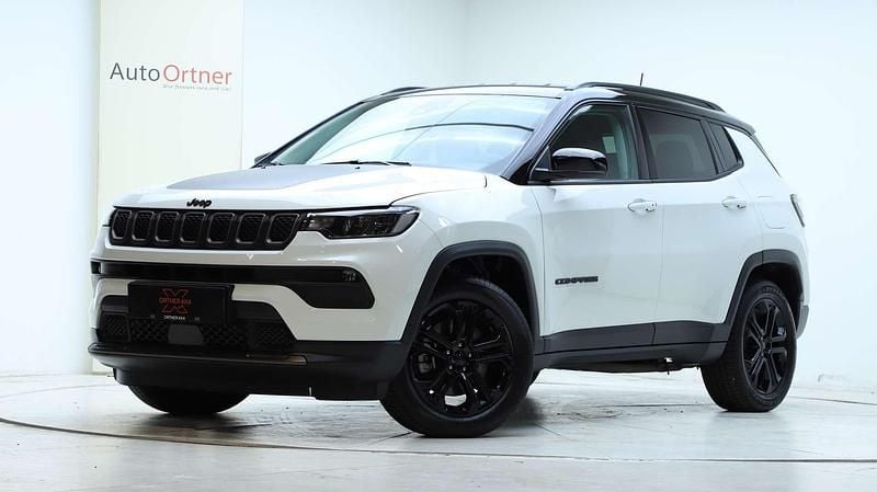 Weiß Gebraucht 2022 Jeep Compass SUV | € 26.990 (Guter Preis) - Bild 1/4