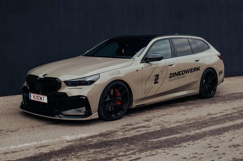 Gebraucht BMW 540 Comfort Edition 303 PS (222 kW) 2025 Schwarz Kombi