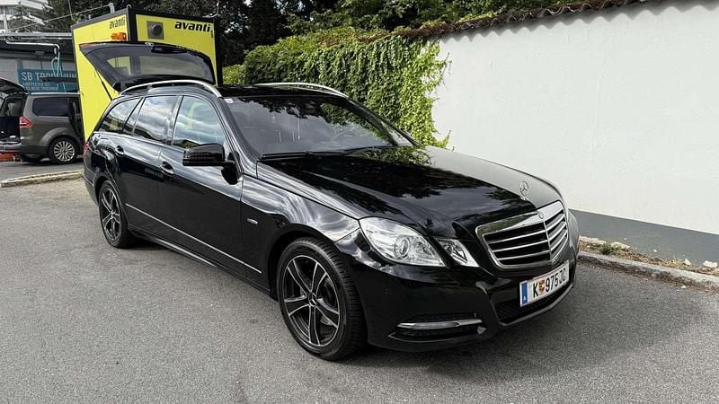Gebraucht Mercedes E350 Elegance 265 PS (194 kW) 2010 Kombi