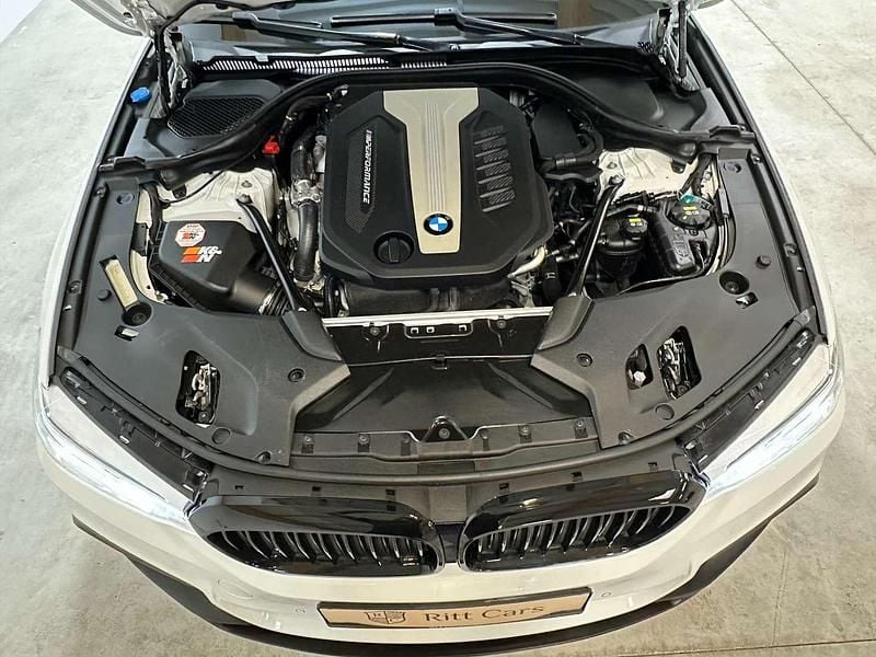 Gebraucht BMW M550 M Sport 400 PS (294 kW) 2018 Weiß Limousine