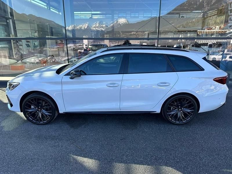 Neu Cupra Leon 204 PS (150 kW) 2026 Weiss  metallic Kombi