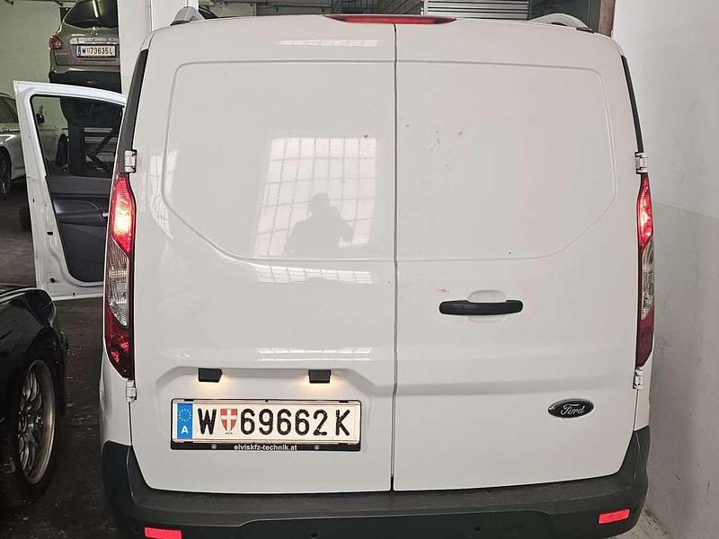 Gebraucht Ford Courier 101 PS (74 kW) 2015 Weiß Van / Kleinbus