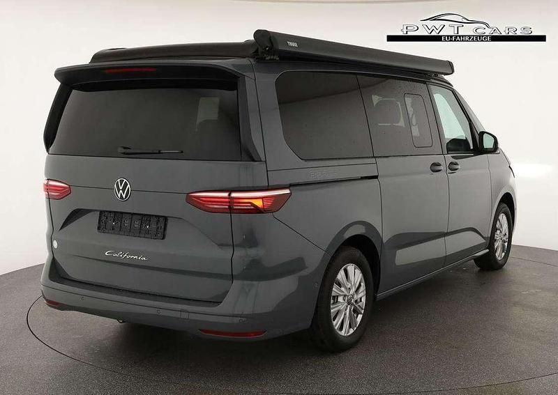Neu VW California Beach 150 PS (110 kW) 2025 Grau Van