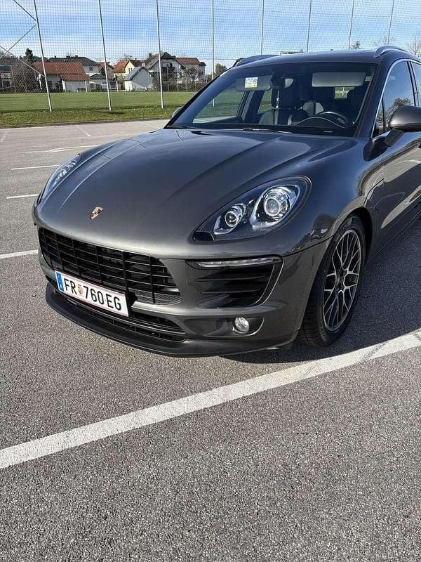 Gebraucht Porsche Macan S 258 PS (189 kW) 2014 Grau SUV