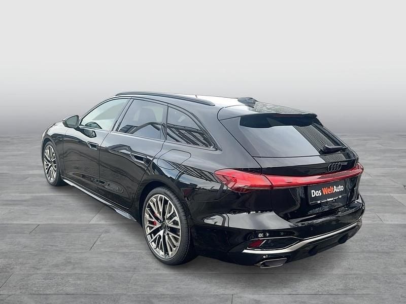 Neu Audi A5 367 PS (269 kW) 2026 Schwarz  metallicperleffektno Kombi